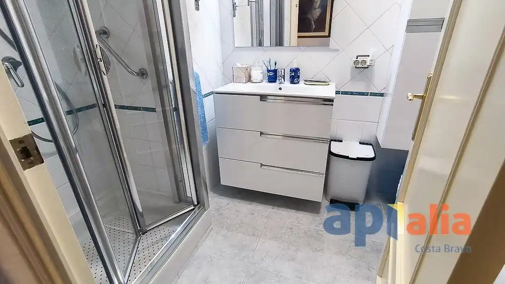 Bathroom of Flat for sale in Calonge i Sant Antoni  with Heating, Terrace and Swimming Pool
