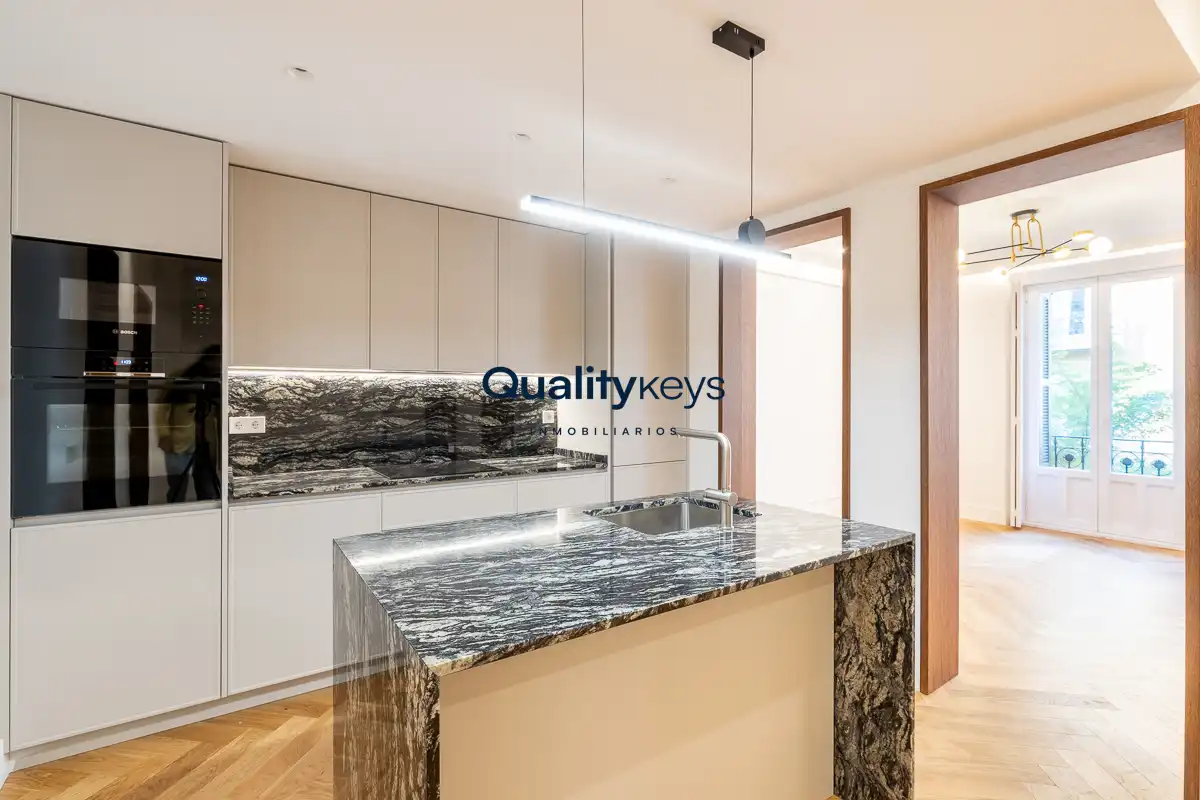 Kitchen of Flat for sale in Madrid  with Air Conditioner, Heating and Storage room