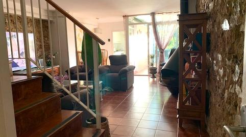 Foto 3 de Casa adosada en venda a Carrer de Sant Felip I de Rosés, Centre, Badalona