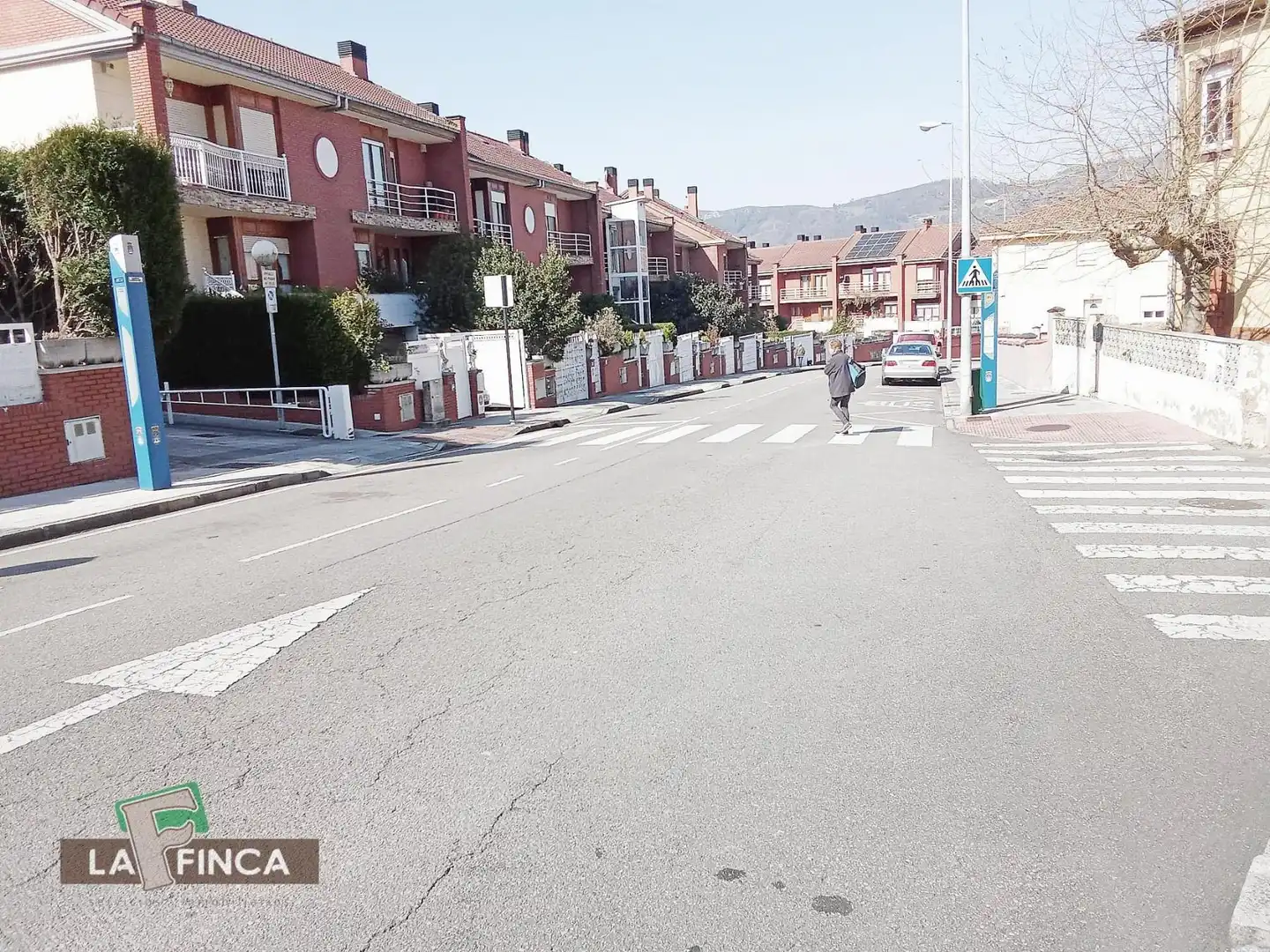 Vista exterior de Dúplex en venta en Oviedo  con Calefacción, Parquet y Trastero