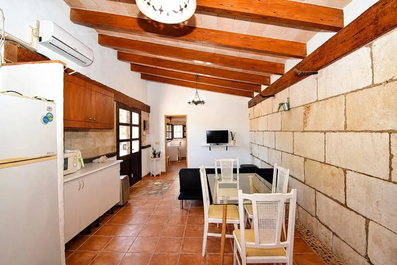 Comedor de Finca rústica en venta en Muro con Aire acondicionado, Jardín privado y Terraza