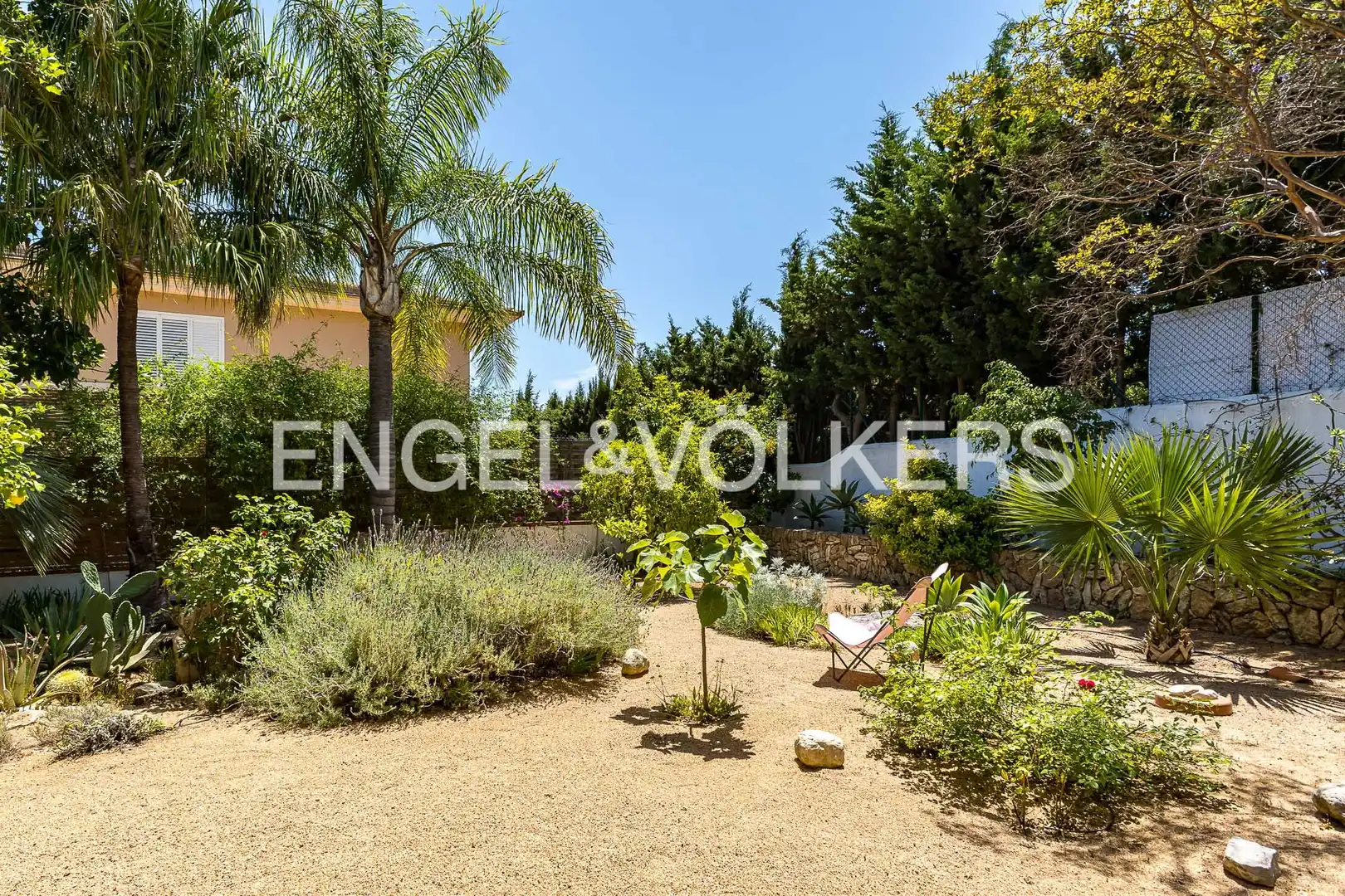 Finca rústica en venta en Vilanova i la Geltrú con Calefacción, Jardín privado y Terraza