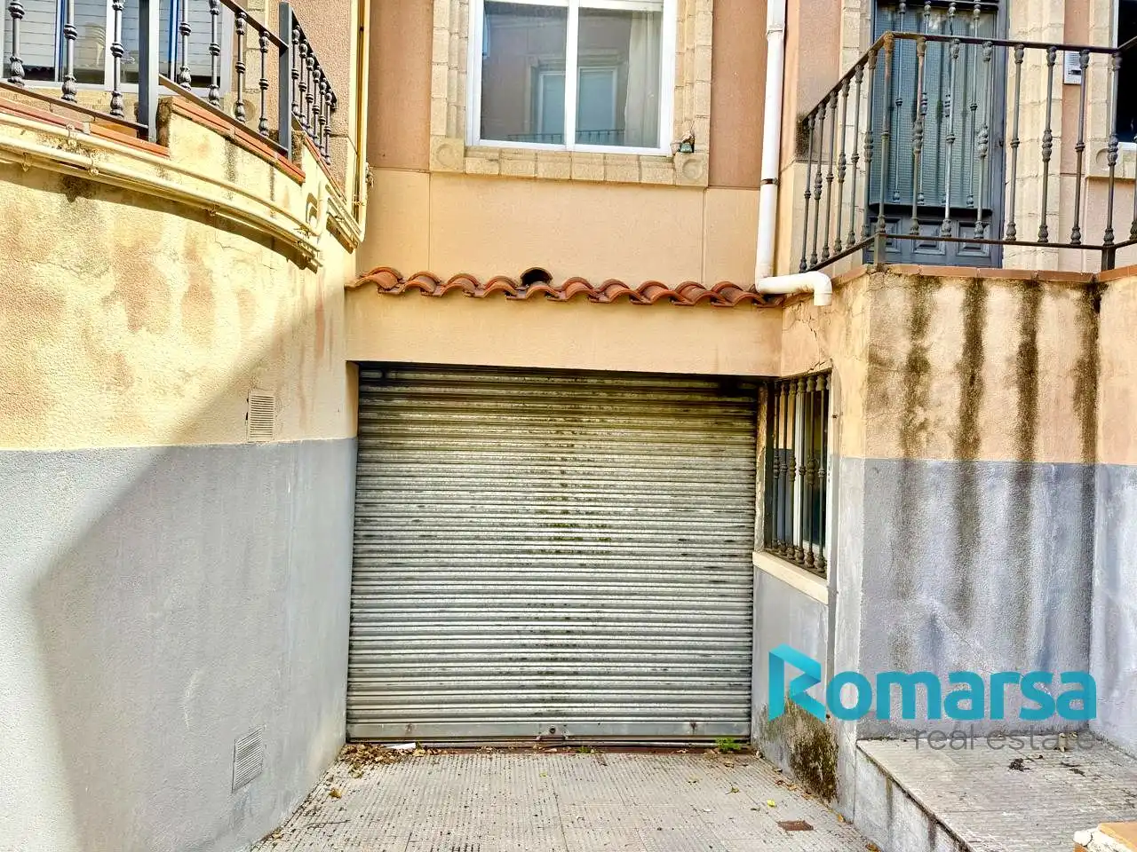 Detached homes for sale in Ávila  with Heating, Private garden and Parquet flooring