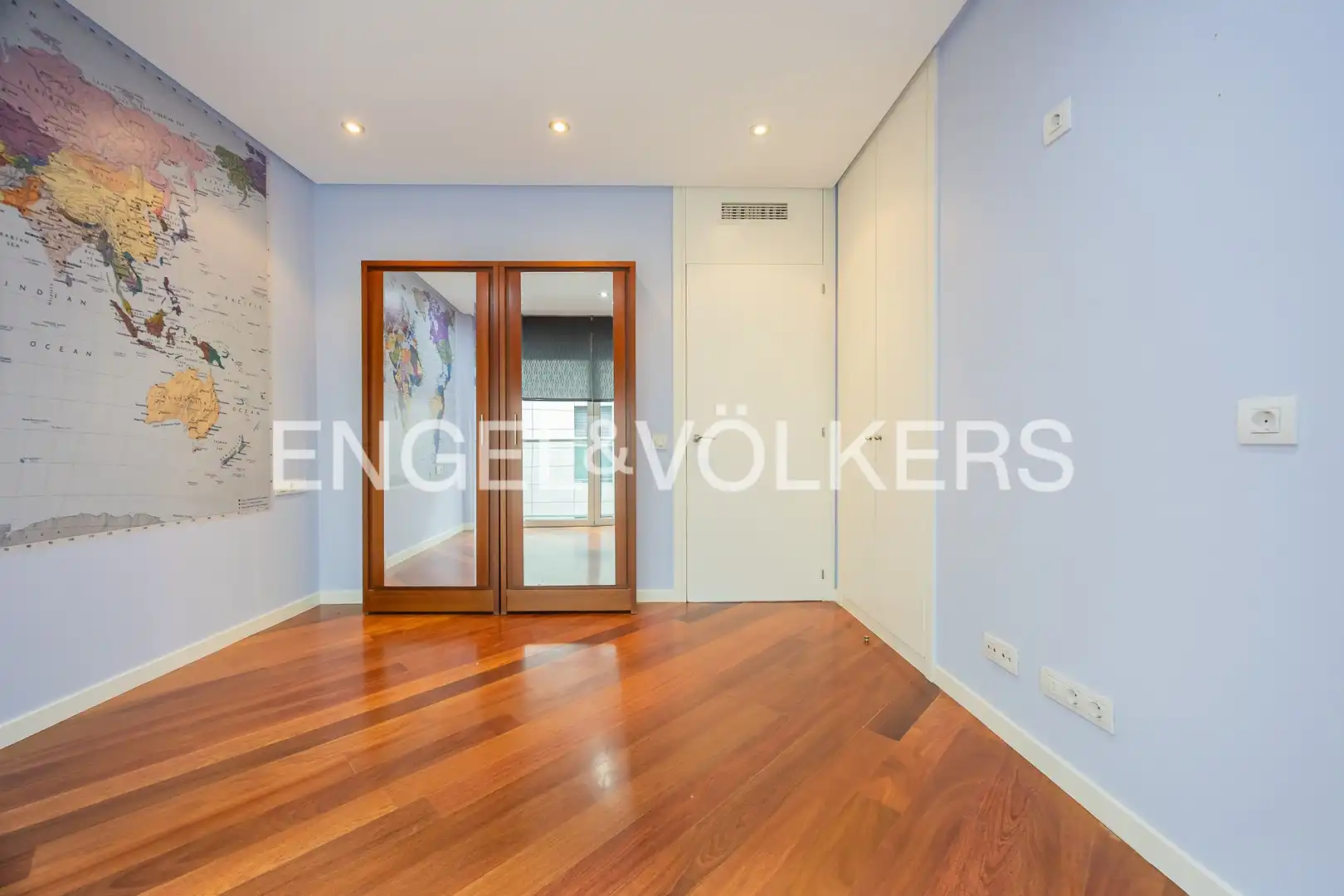 Dining room of Flat for sale in Bilbao   with Air Conditioner, Heating and Parquet flooring