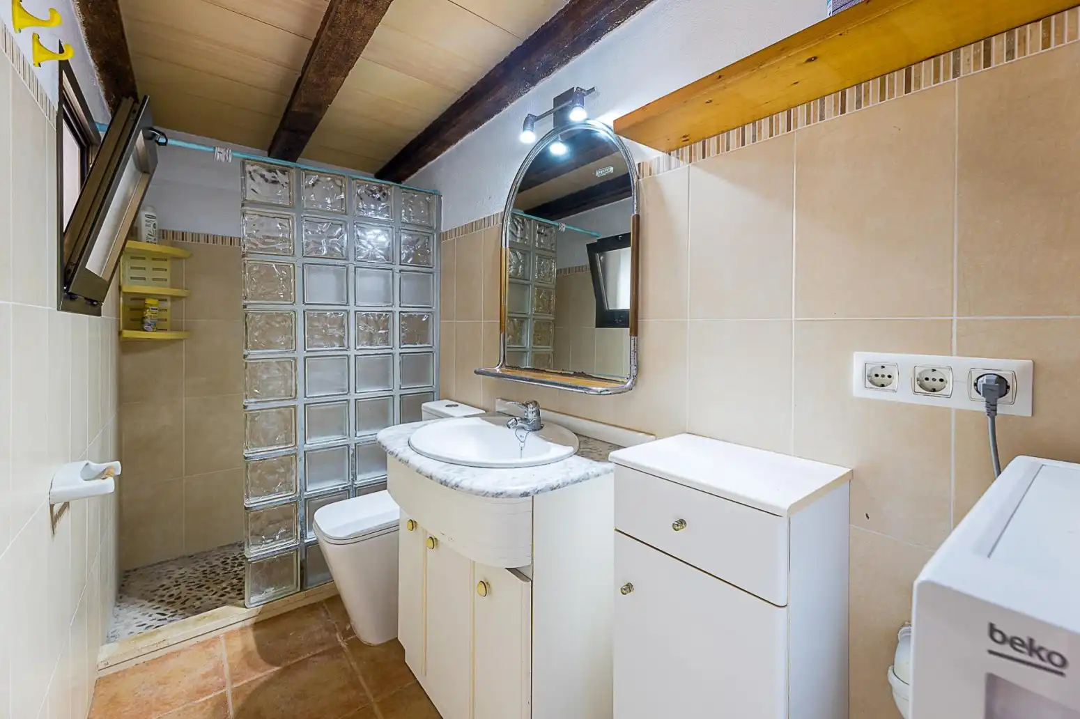 Bathroom of Houses for sale in Capdepera  with Air Conditioner, Parquet flooring and Terrace