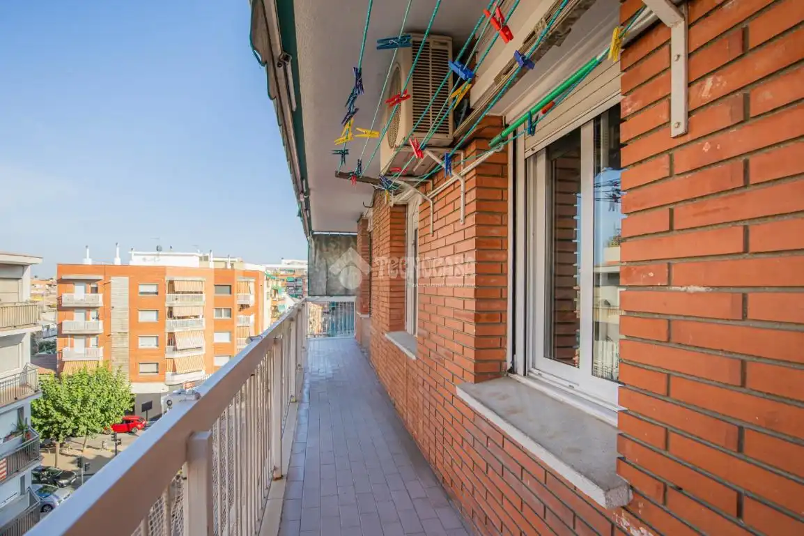 Terrassa de Àtic en venda en Sant Vicenç Dels Horts amb Aire condicionat, Terrassa i Balcó