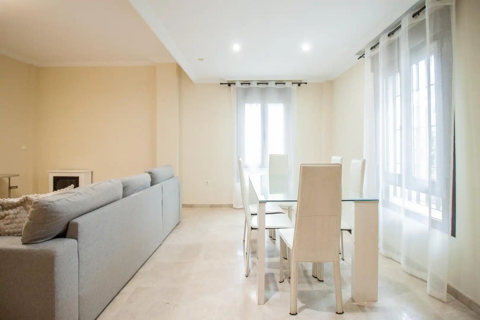 Menjador de Casa o xalet de lloguer en Palomares del Río, Sevilla