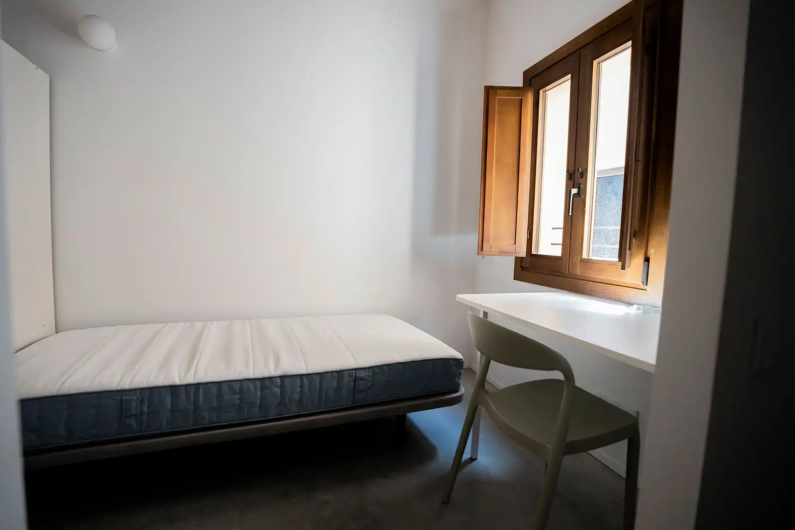 Habitación de Piso de alquiler en Vic con Calefacción, Amueblado y Microondas
