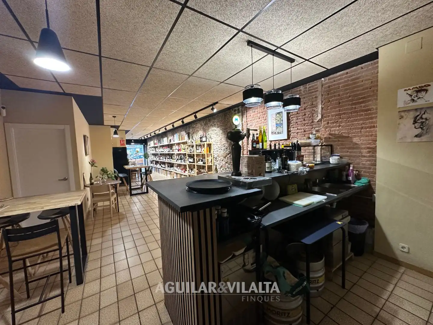Business premises for transfer in Joan Prim 141, imagen 5