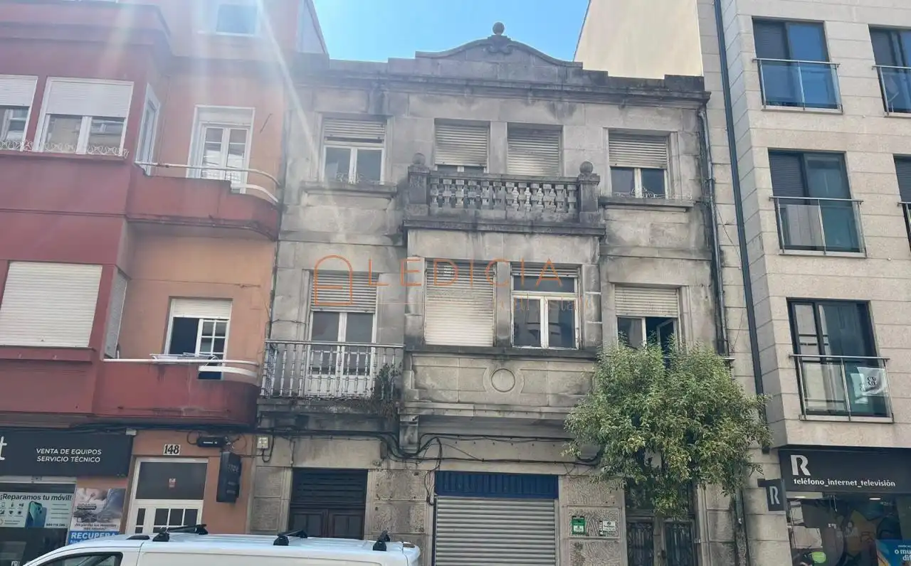 Außenansicht von Gebäude zum Verkauf in Vigo 