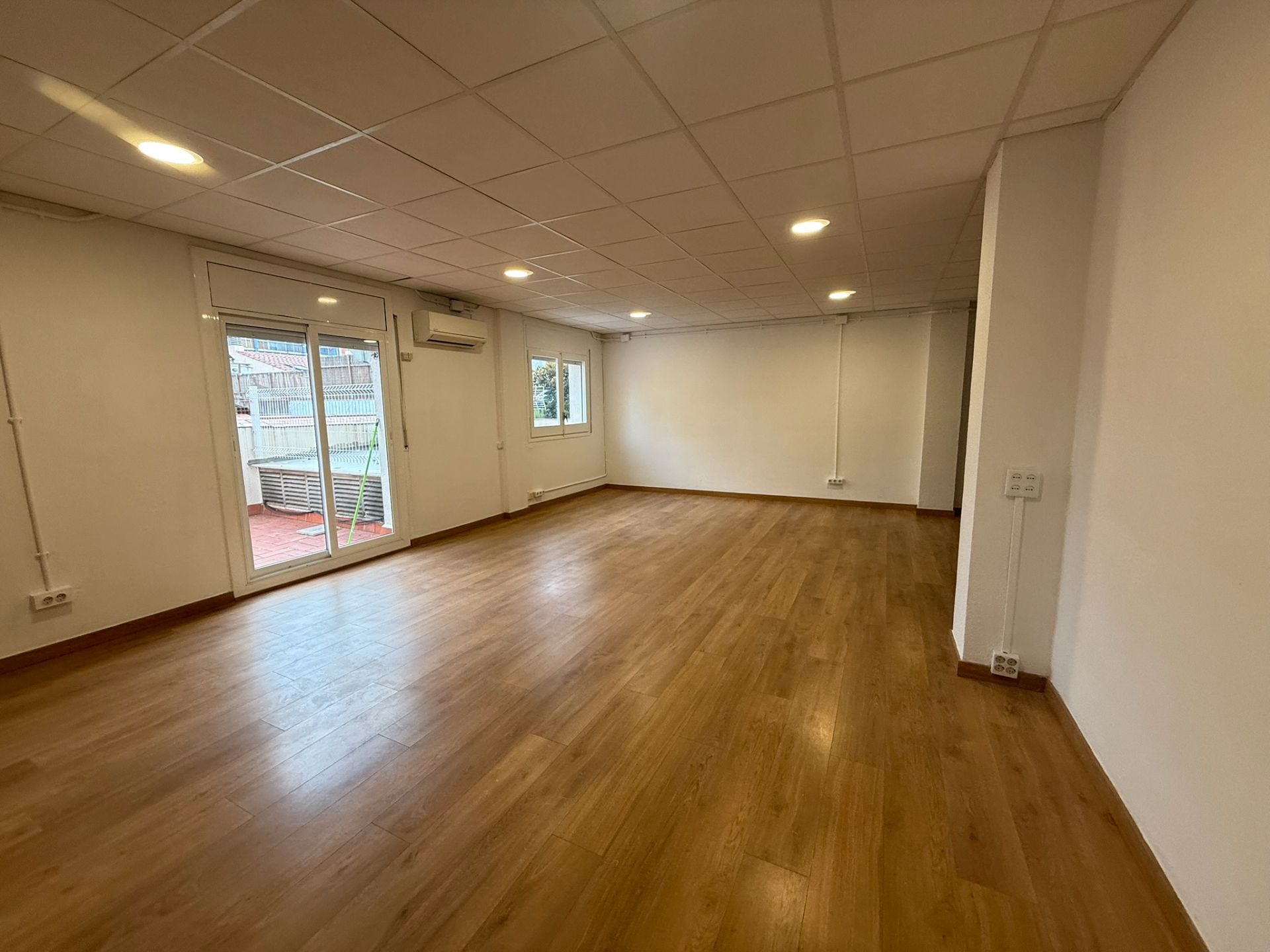 Office to rent in Sant Cugat del Vallès  with Air Conditioner, Terrace and Balcony