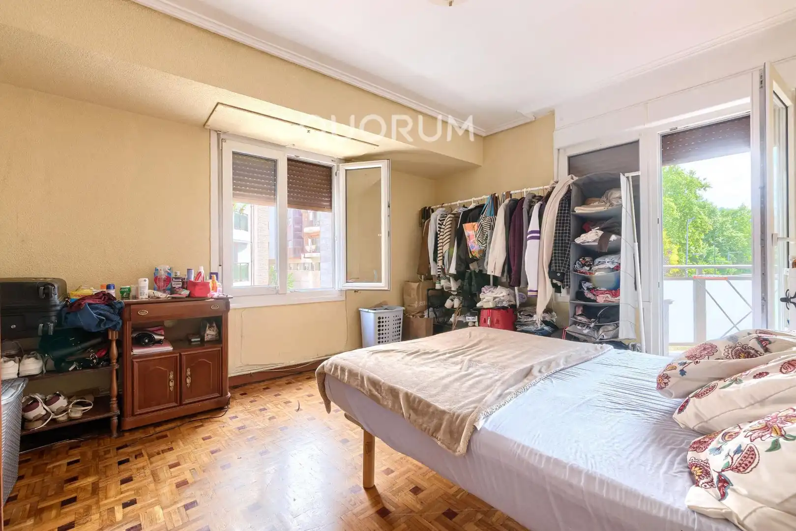 Habitación de Piso en venta en Basauri  con Calefacción y Balcón