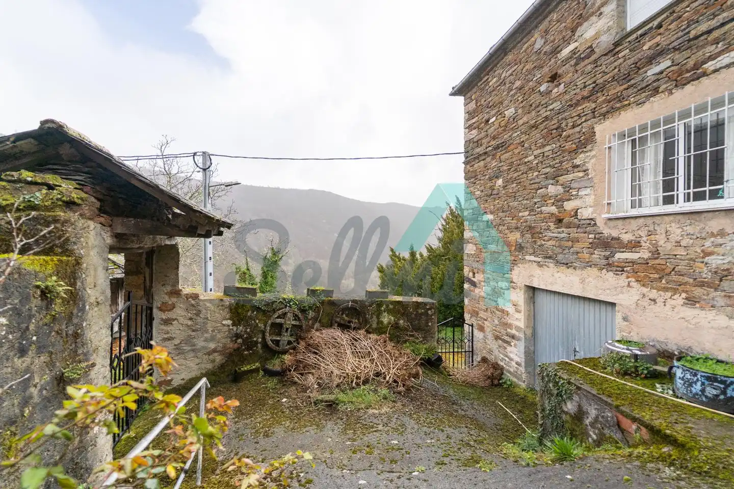 Vista exterior de Casa o chalet en venta en Illano con Calefacción, Jardín privado y Parquet