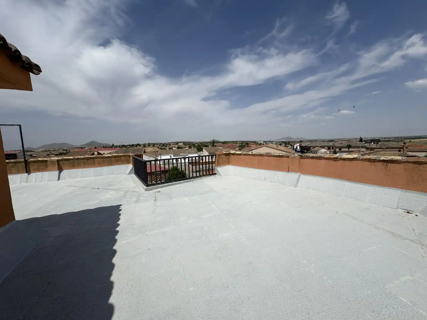 Terraza de Piso de alquiler en Cuerva con Aire acondicionado, Calefacción y Terraza