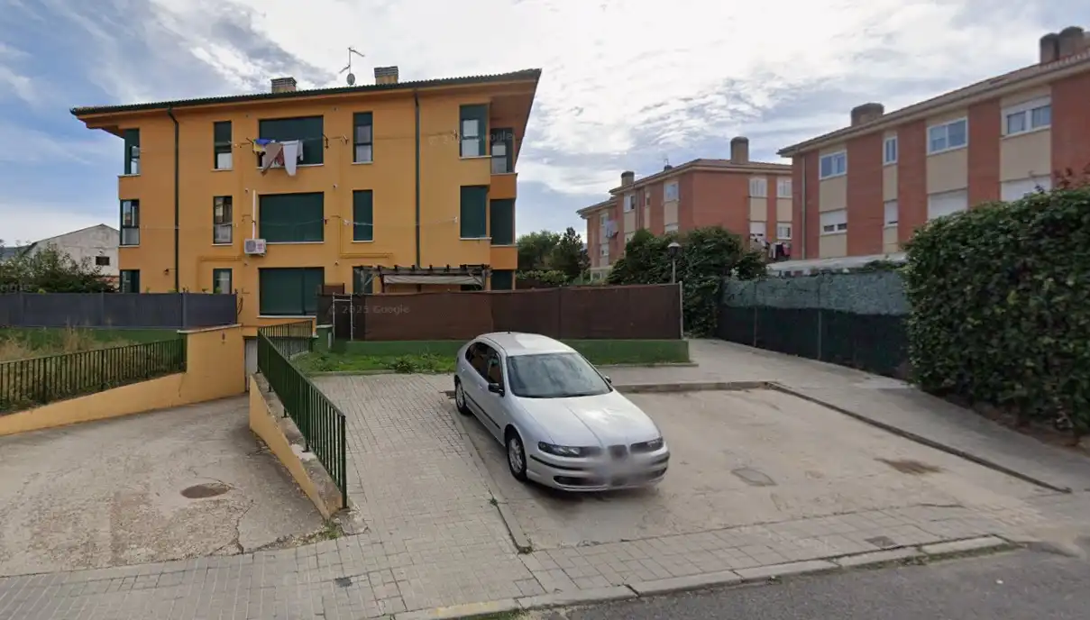 Aparcament de Local en venda en Palazuelos de Eresma