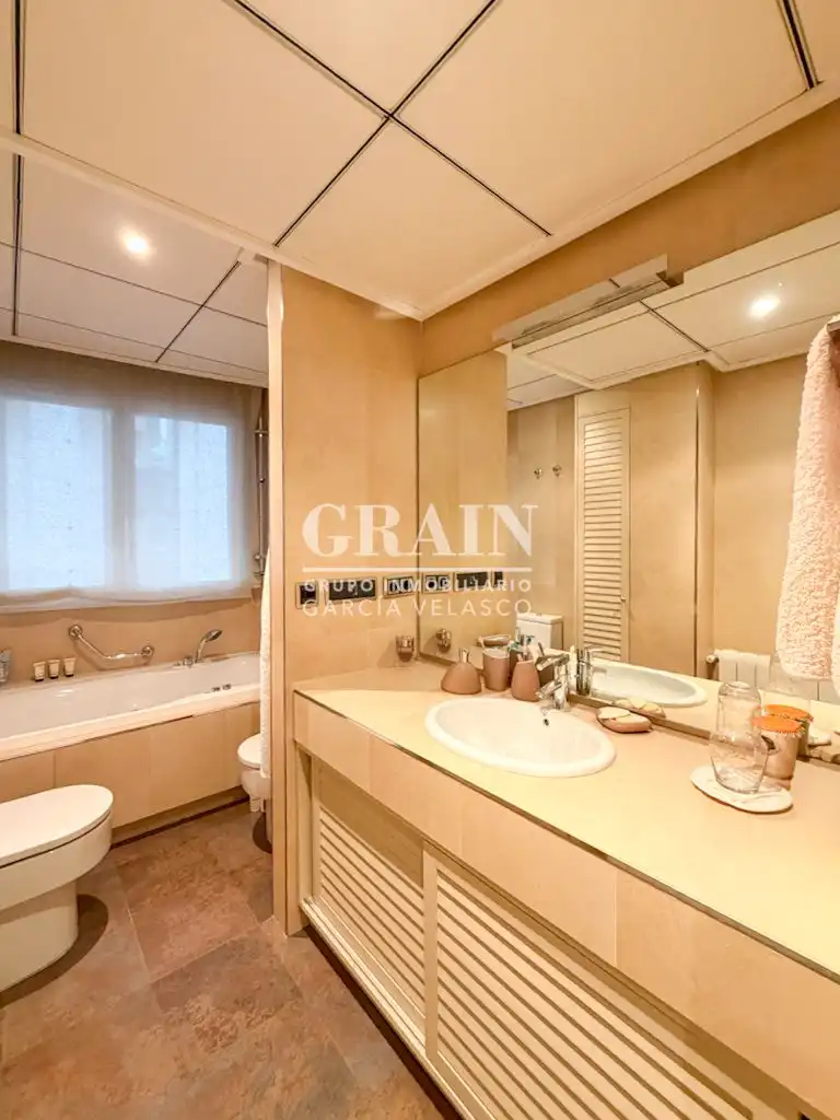 Appartamento con terrazza in vendita a Centro, imagen 26