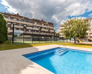 Swimming pool of Planta baja for sale in Sabadell  with Air Conditioner, Heating and Parquet flooring