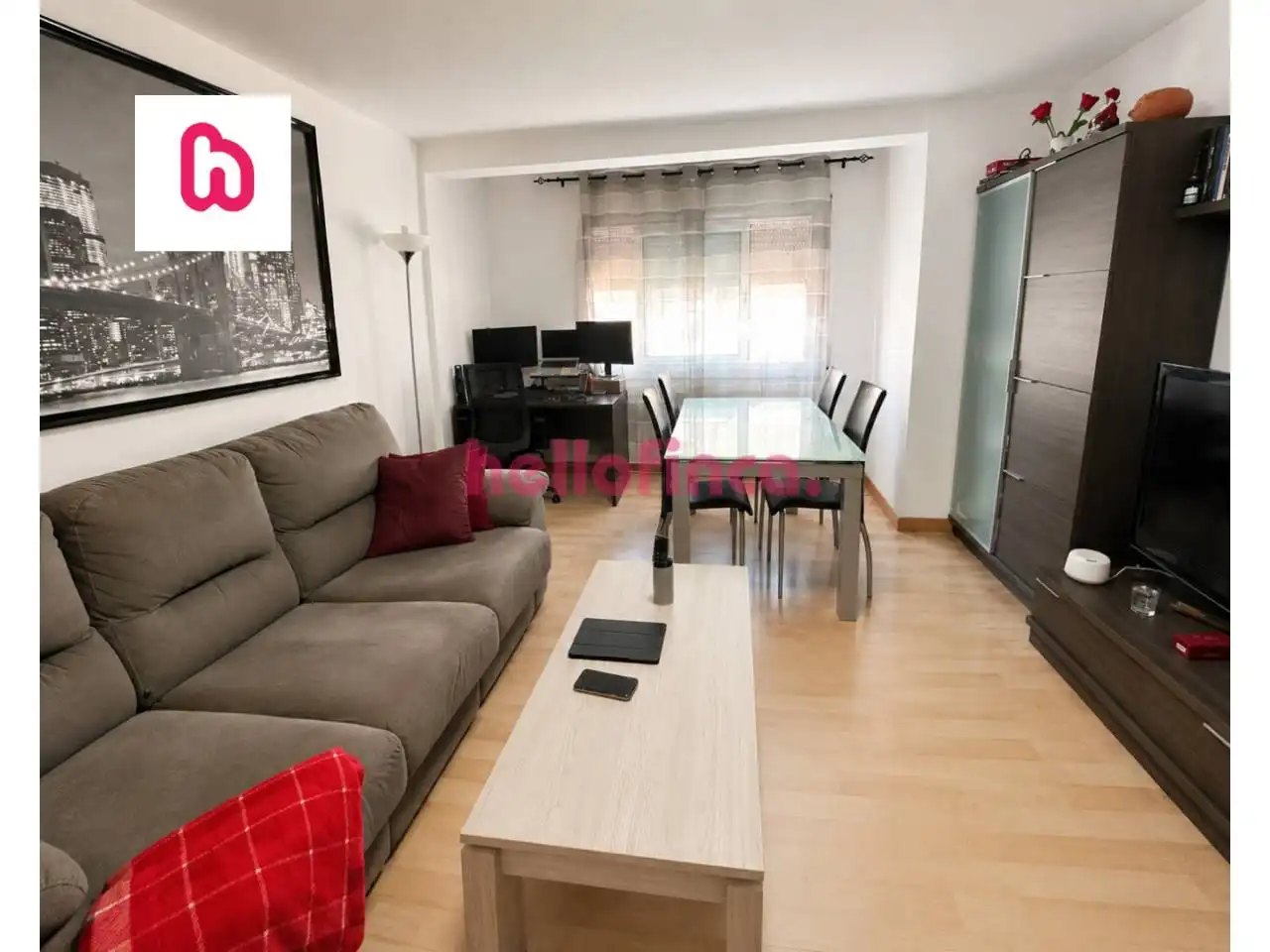 Living room of Flat for sale in Ripollet  with Heating, Parquet flooring and Storage room