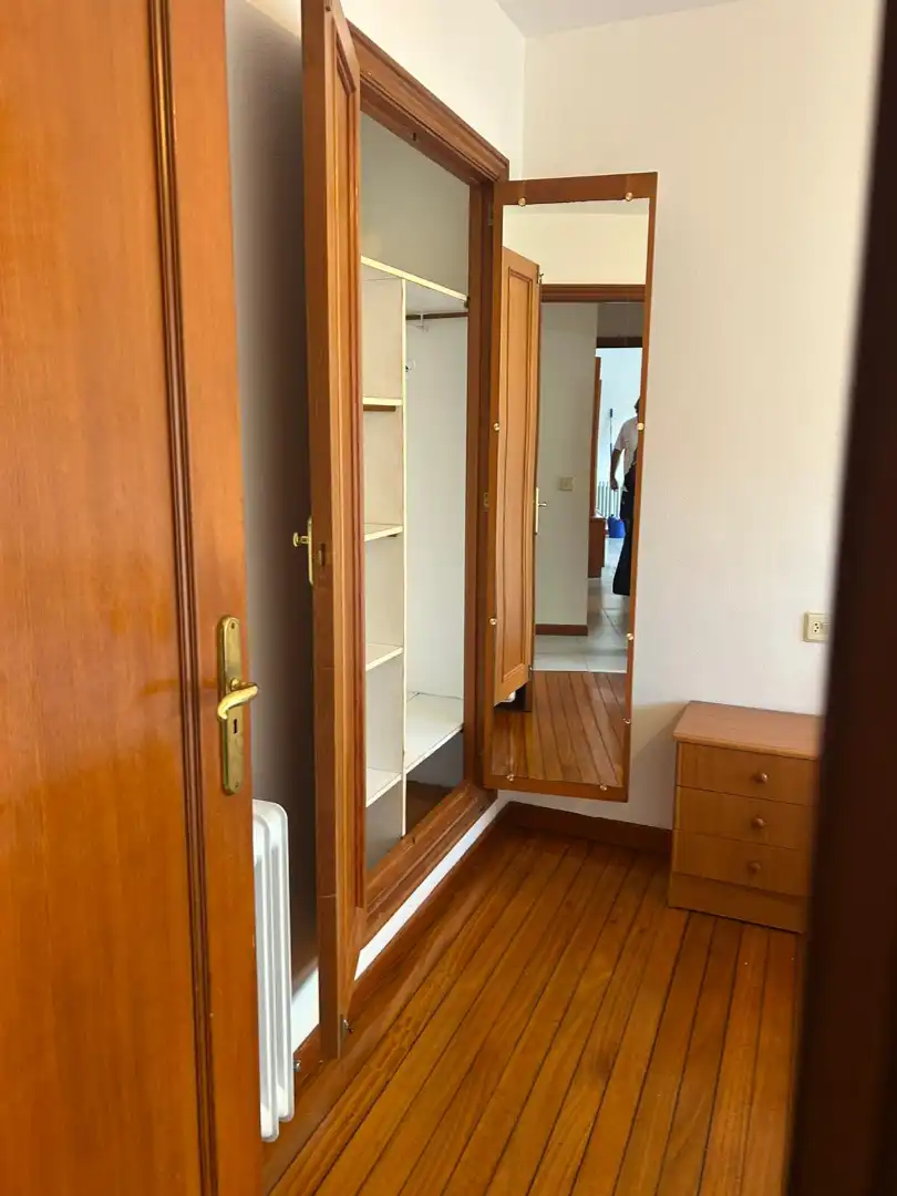 Habitación de Piso de alquiler en Santiago de Compostela  con Amueblado