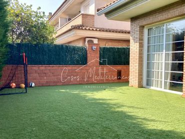 Casa bifamiliare con giardino in vendita a Regueral - Prat d'en Forés