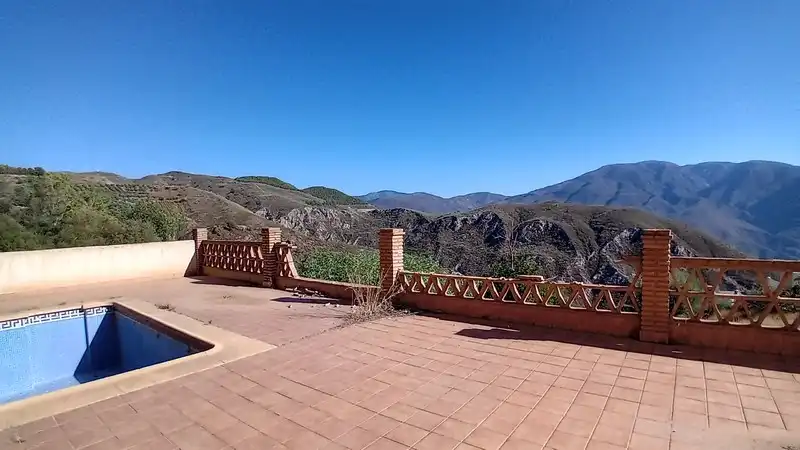 Terraza de Local en venta en Carataunas