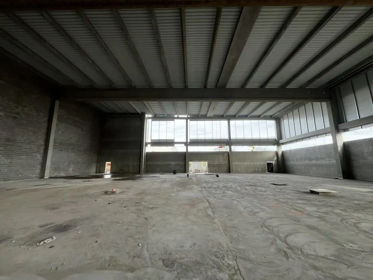 Nau industrial de lloguer en Sabadell