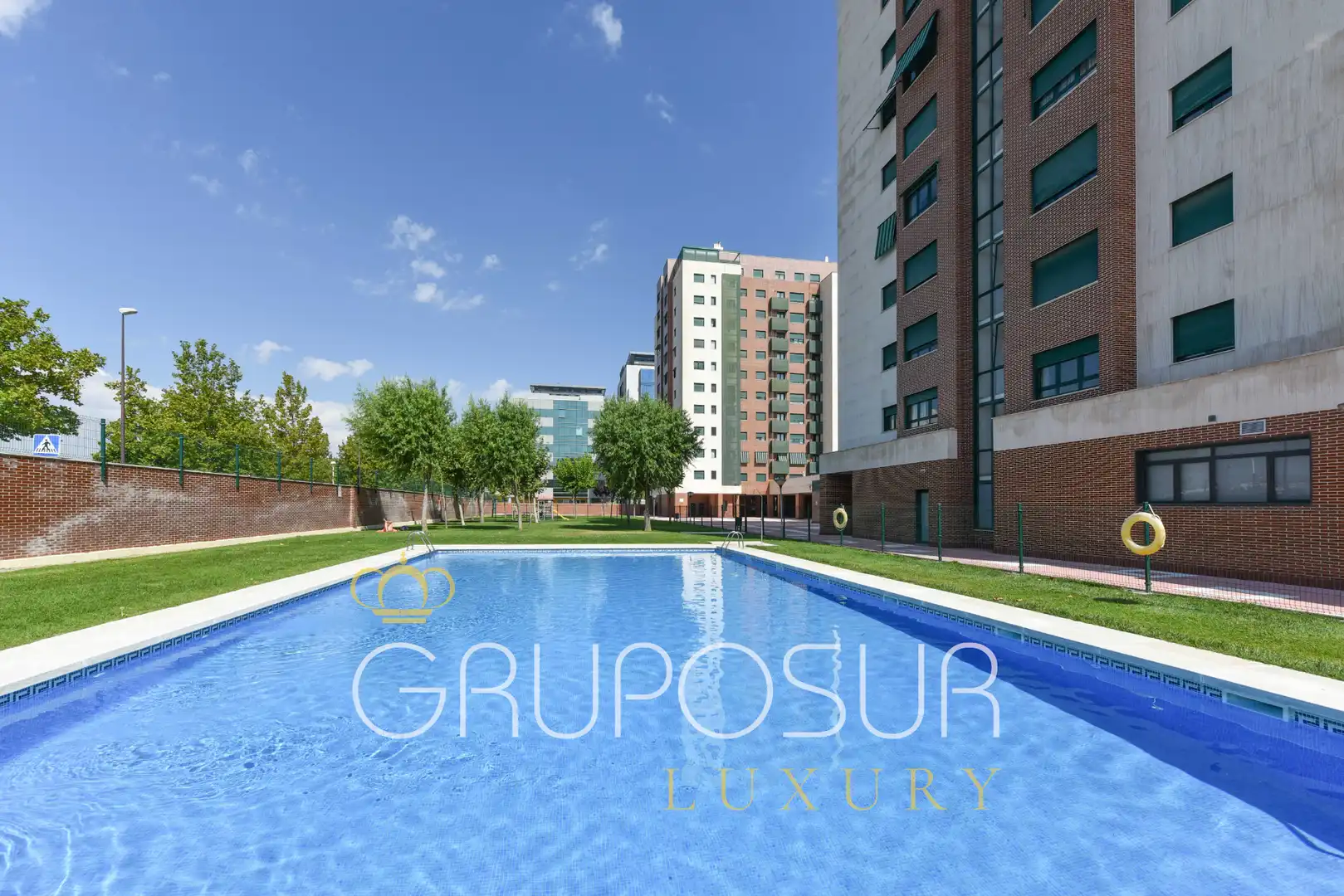 Piscina de Àtic en venda en Valladolid amb Calefacció, Parquet i Terrassa