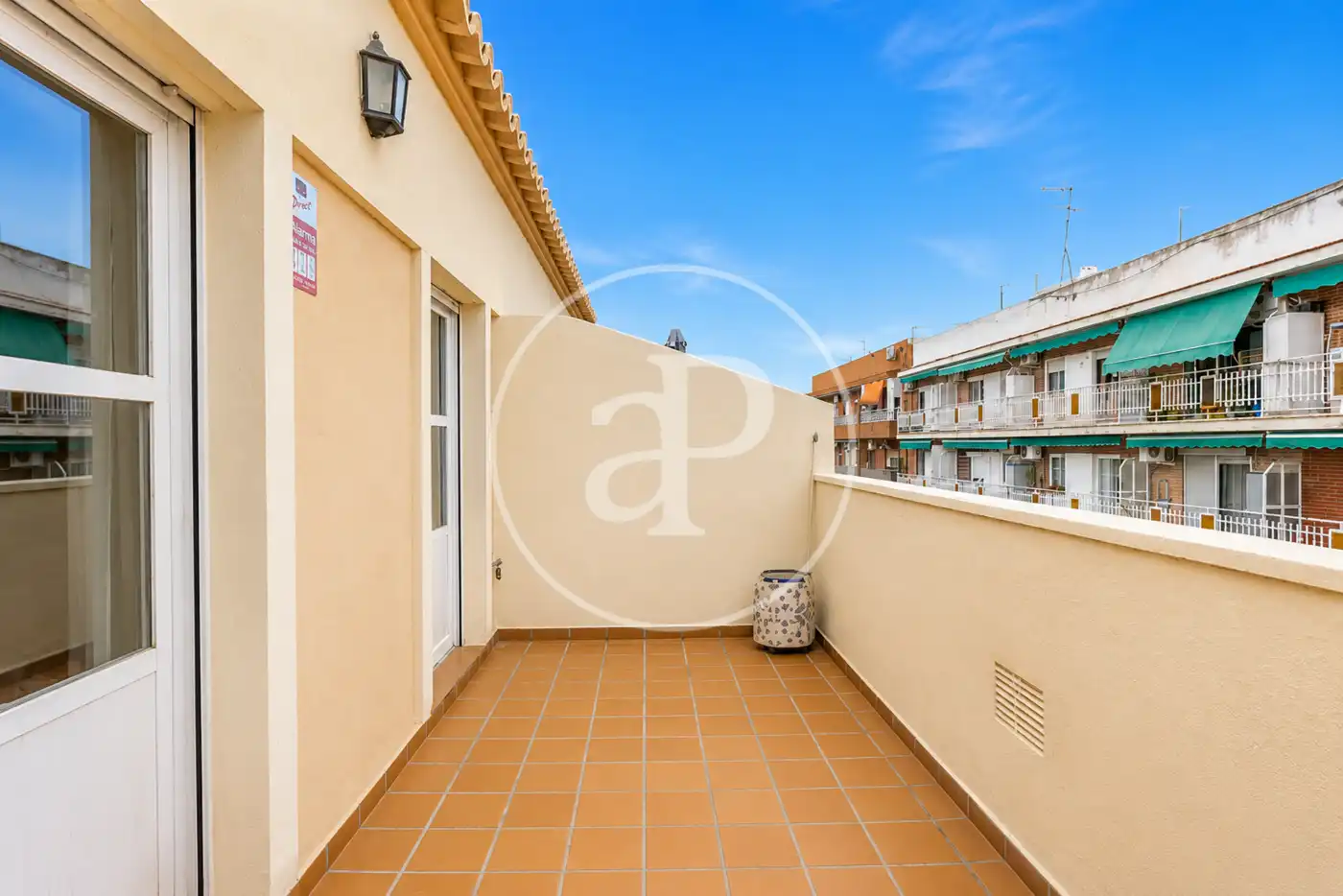 Terraza de Dúplex de alquiler en Burjassot con Aire acondicionado, Calefacción y Amueblado