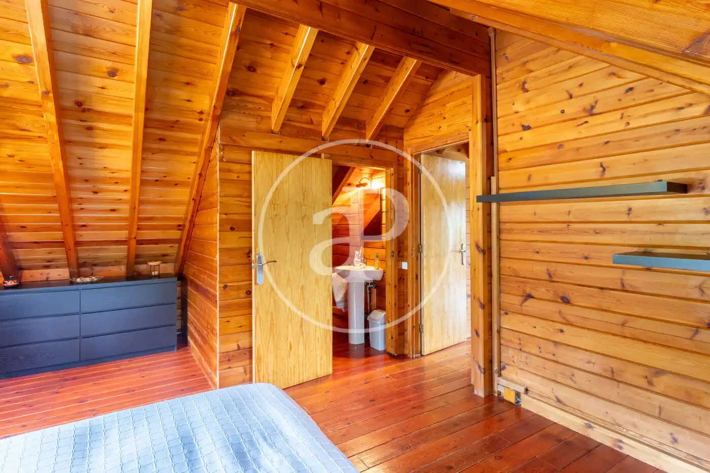 Dormitori de Casa o xalet en venda en Montserrat amb Aire condicionat, Calefacció i Jardí privat