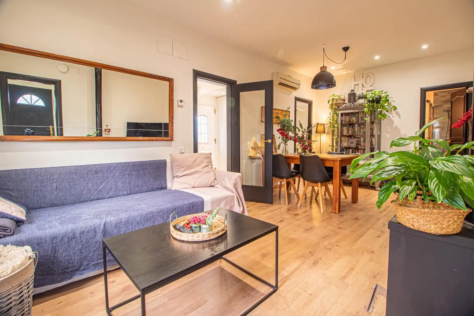 Sala de estar de Casa o chalet en venta en Cerdanyola del Vallès