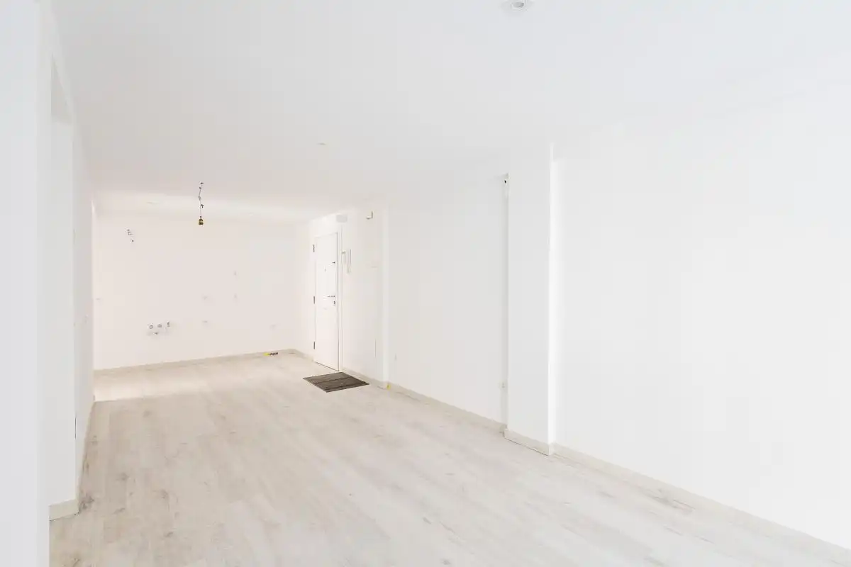 Piso en venta en Málaga con Calefacción, Terraza y Balcón