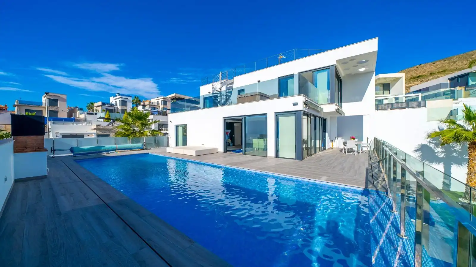 Piscina de Casa adosada en venda en Finestrat amb Aire condicionat, Calefacció i Jardí privat