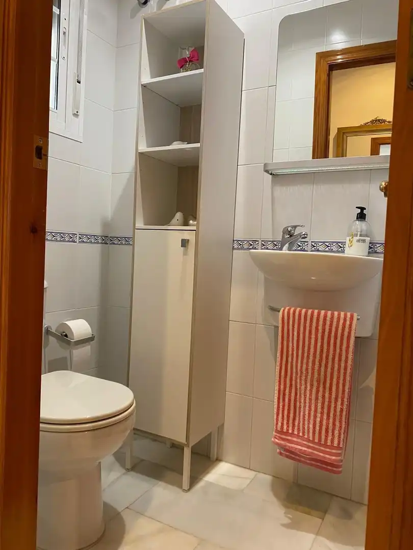 Baño de Casa adosada de alquiler en La Rinconada