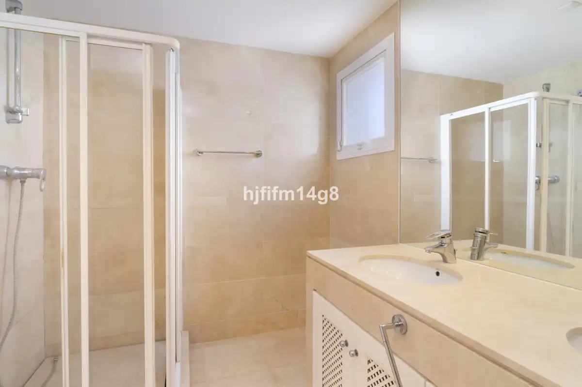 Piso con ascensor en venta en Nueva Andalucía, imagen 13