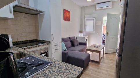 Foto 2 de Piso en venta en Cortijo Bazán - Los Casinis - Los Cipreses, Málaga Capital