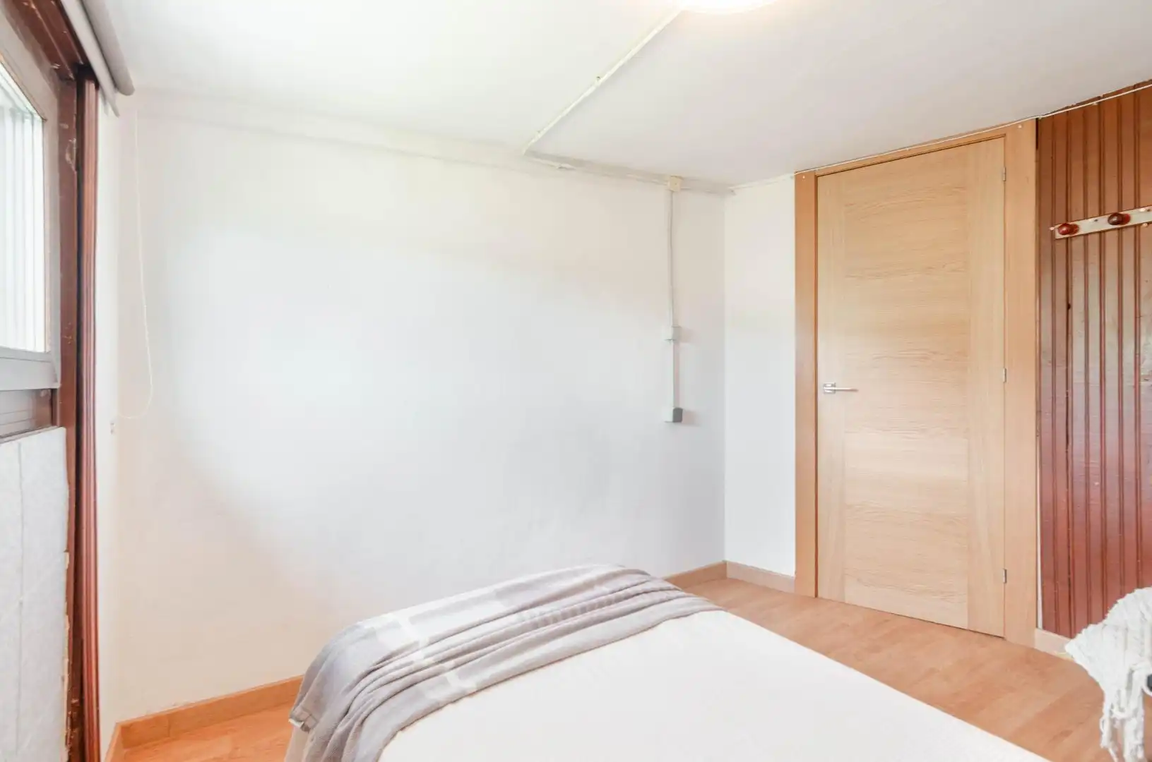 Habitación de Casa adosada en venta en Laviana con Jardín privado y Amueblado