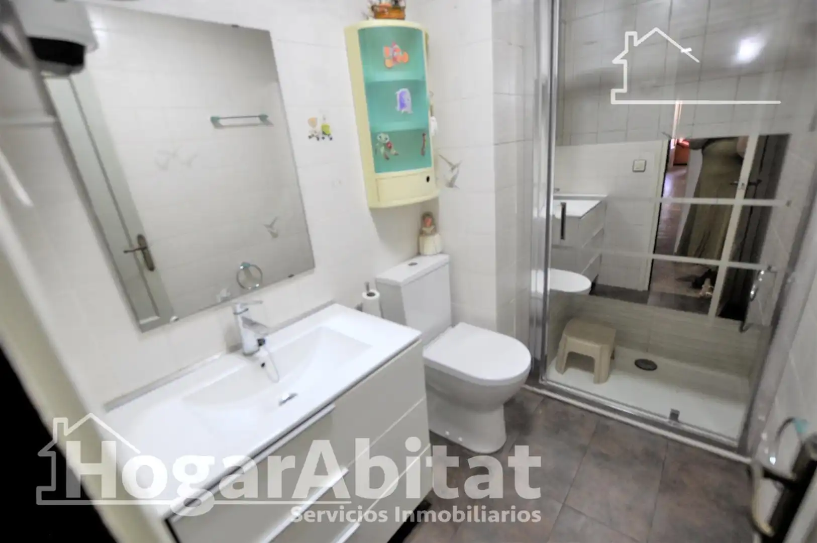 Bathroom of Flat for sale in Xirivella  with Air Conditioner, Heating and Furnished