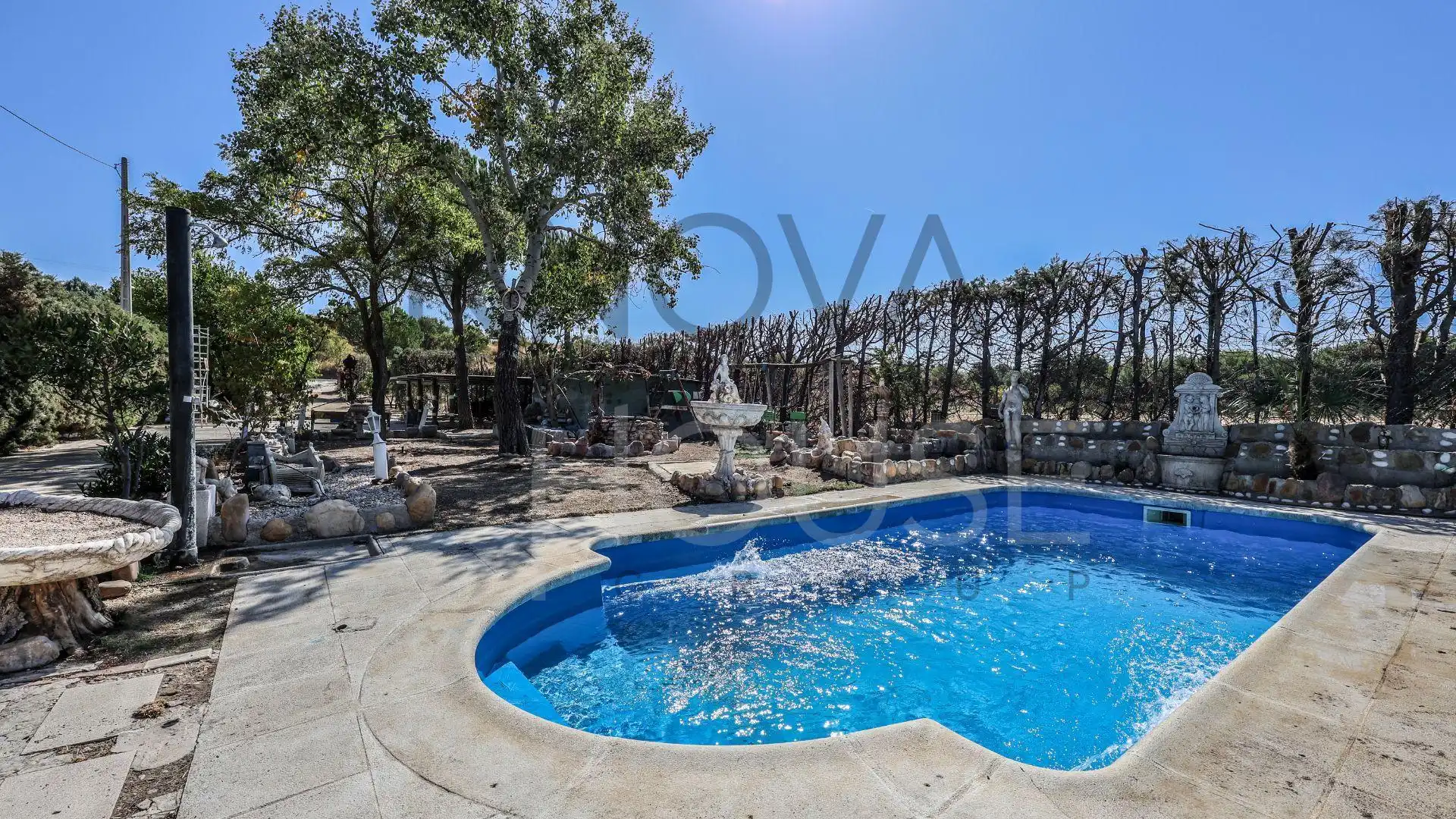Piscina de Casa o xalet en venda en Talamanca de Jarama amb Jardí privat, Terrassa i Piscina