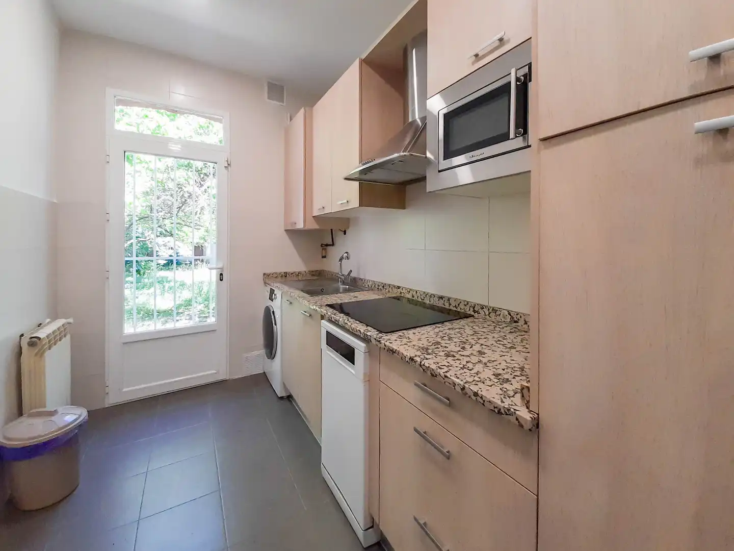 Kitchen of Detached homes for rent in Madrid  with Heating, Private garden and Parquet flooring