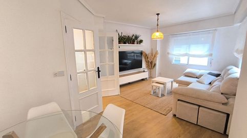 Foto 3 de Piso en venta en Capitán Segarra, Mercado, Alicante / Alacant