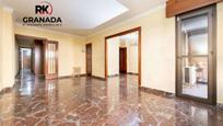 Flat for sale in  Granada Capital  with Air Conditioner and Terrace