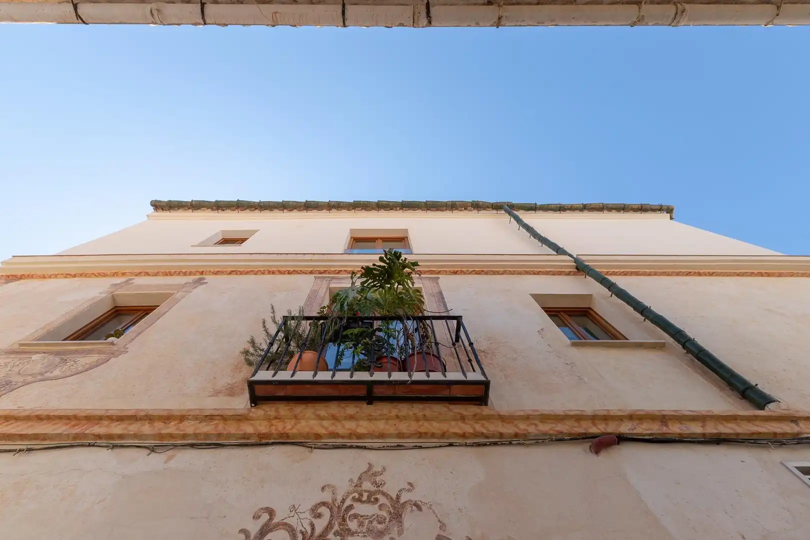 Buildings for sale in Calle altozano, 18, La Merced