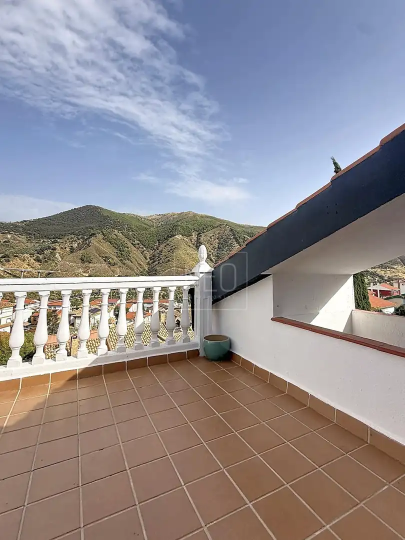 Terrassa de Casa o xalet en venda en Pinos Genil amb Aire condicionat, Calefacció i Terrassa