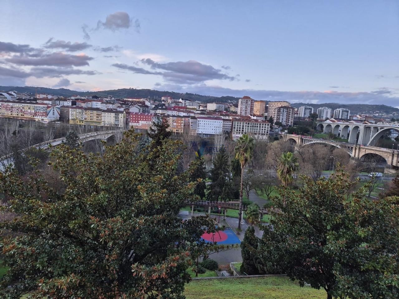 Vista exterior de Pis en venda en Ourense Capital  amb Calefacció i Traster