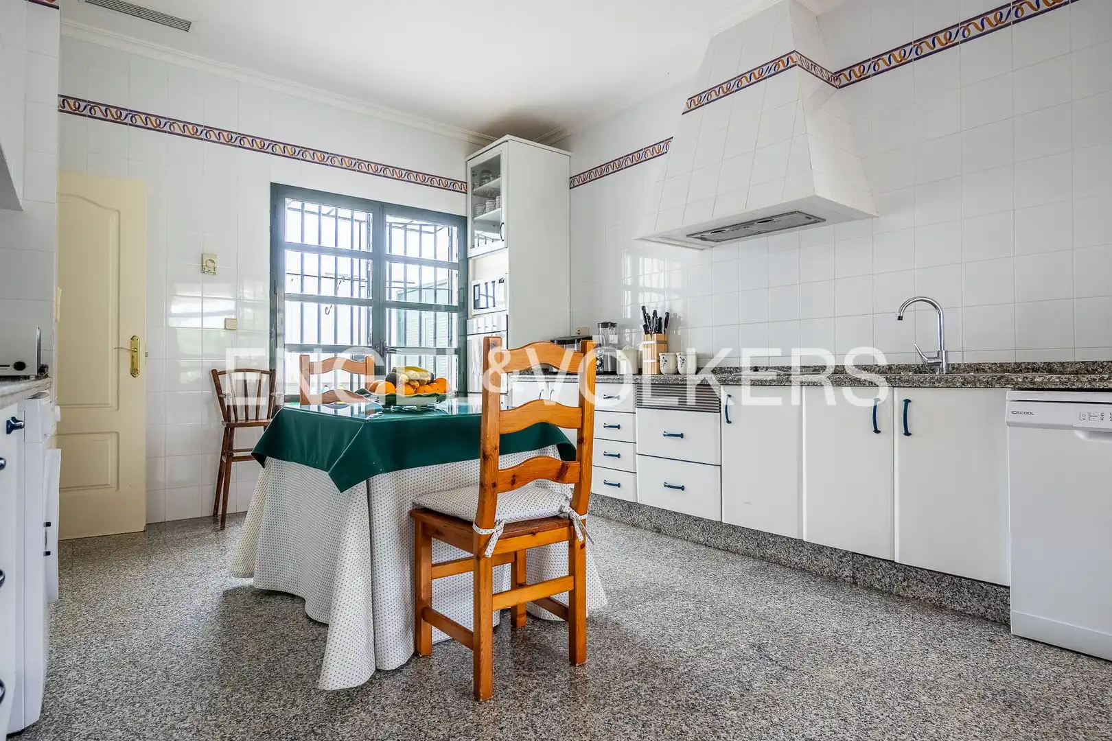 Casa rústica amb terrassa en venda a Mairena del Alcor, imagen 23