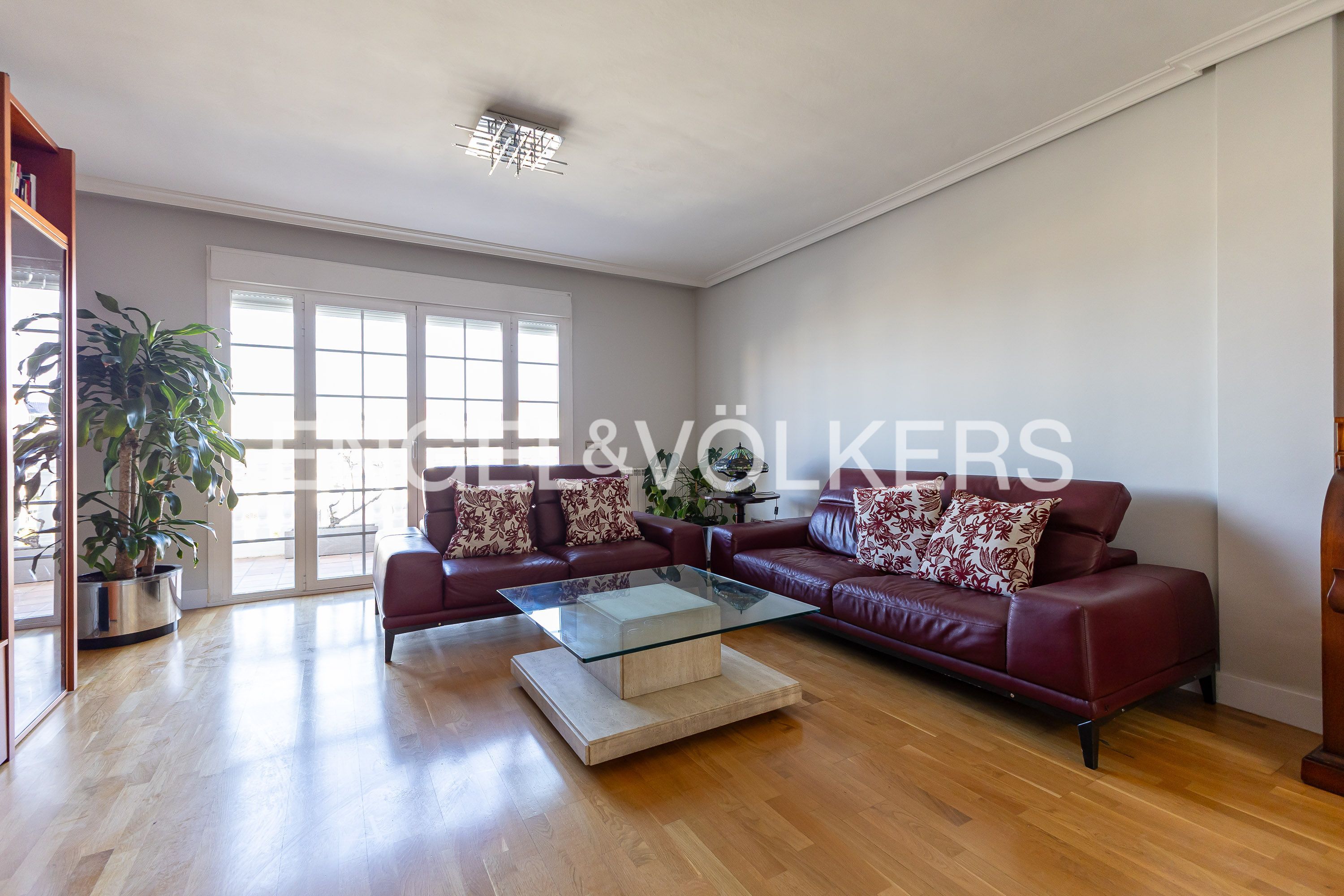 Living room of Attic for sale in Arganda del Rey  with Air Conditioner, Heating and Parquet flooring