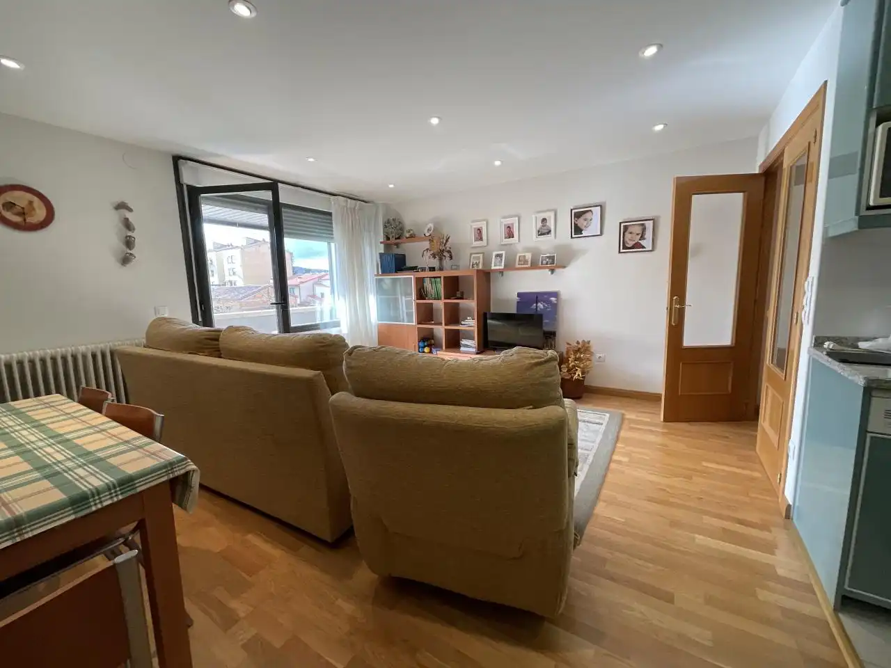 Living room of Apartments for sale in Santo Domingo de la Calzada  with Heating, Parquet flooring and Storage room