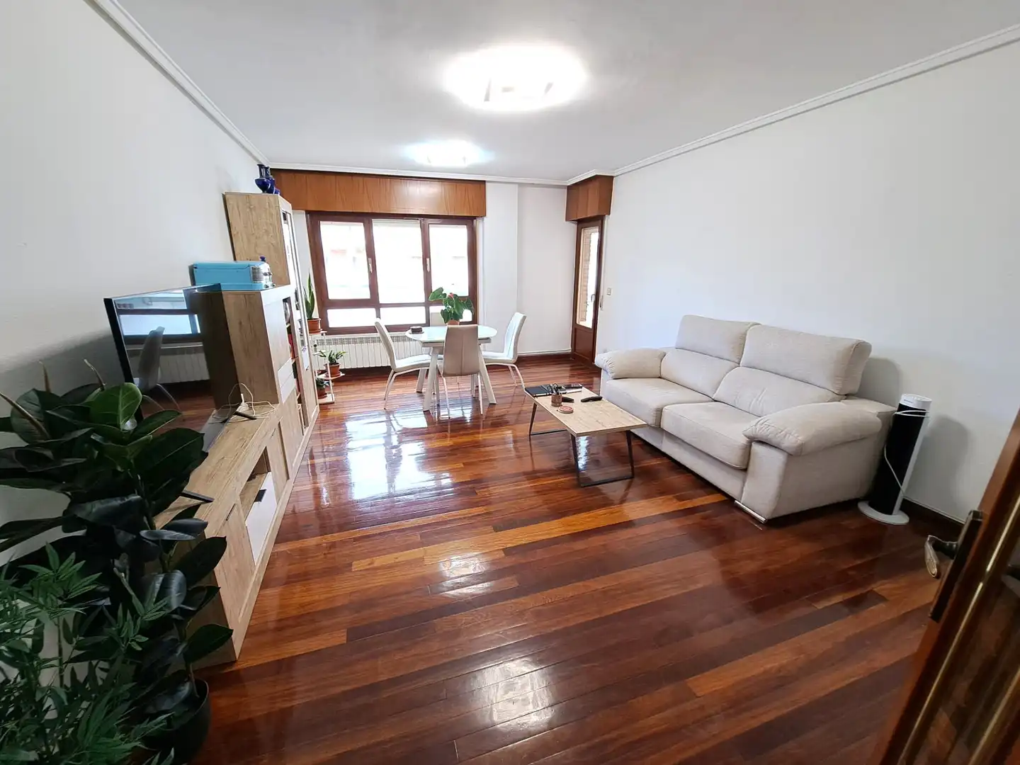 Sala de estar de Piso en venta en Haro con Calefacción, Terraza y Trastero
