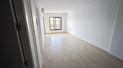 Foto 3 de Apartamento en venta en Marítimo Rey de España, Las Gaviotas - Carvajal, Fuengirola