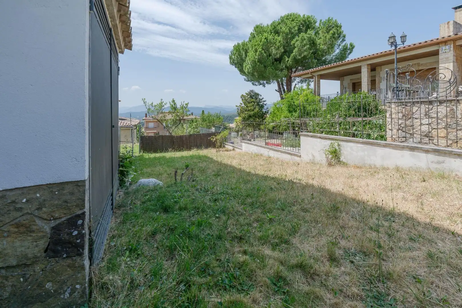 Garden of Houses for rent in Girona  with Air Conditioner, Heating and Private garden